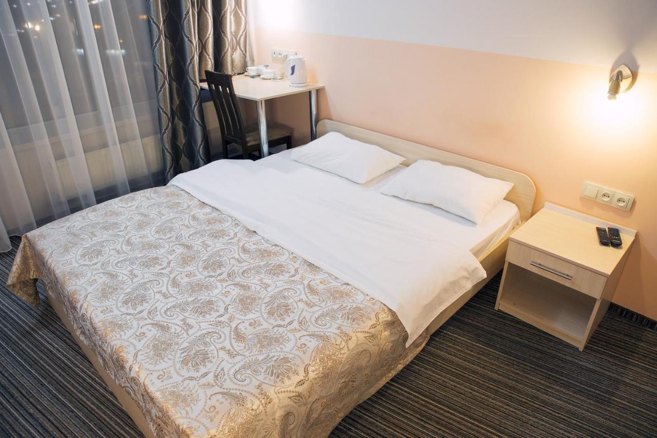 Staybridge Mini-Hotel In Most City Panoramic River View นิปโปร ภายนอก รูปภาพ