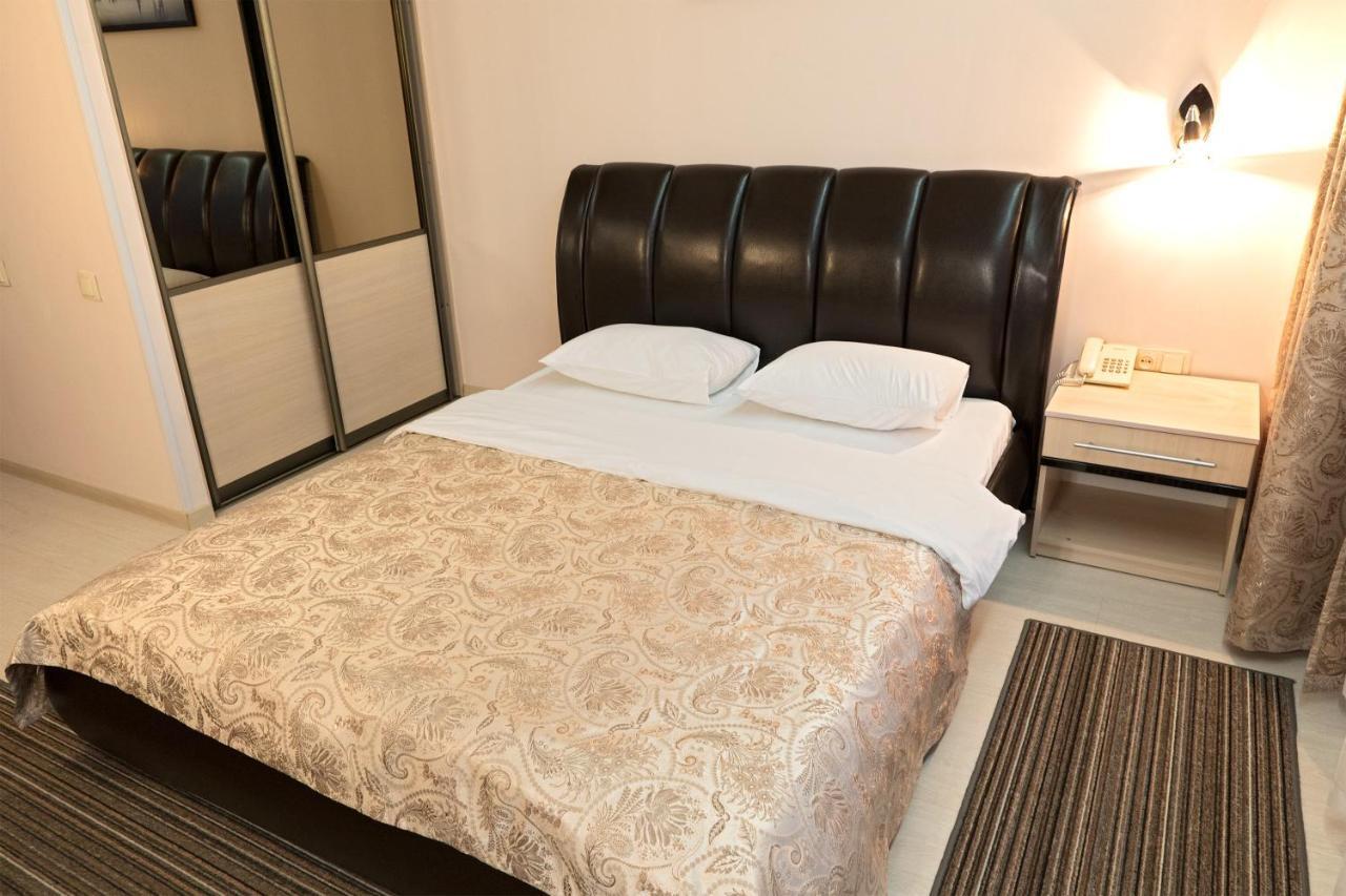 Staybridge Mini-Hotel In Most City Panoramic River View นิปโปร ภายนอก รูปภาพ